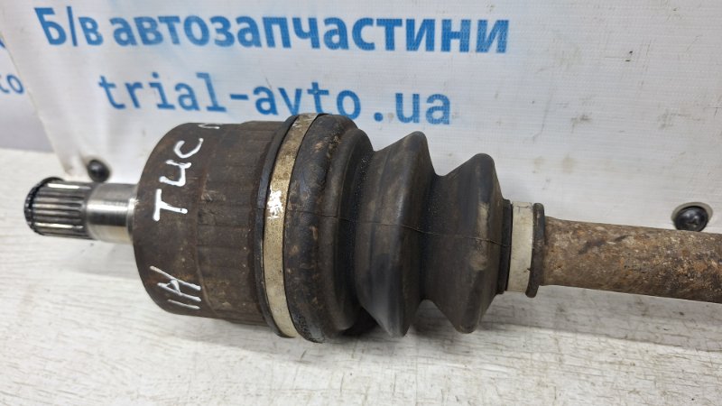 Привод передний левый МКПП Tucson 2004-2009 JM 2.0 бензин G4GC