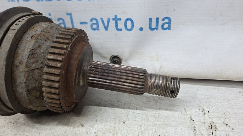 Привод передний левый МКПП Tucson 2004-2009 JM 2.0 бензин G4GC