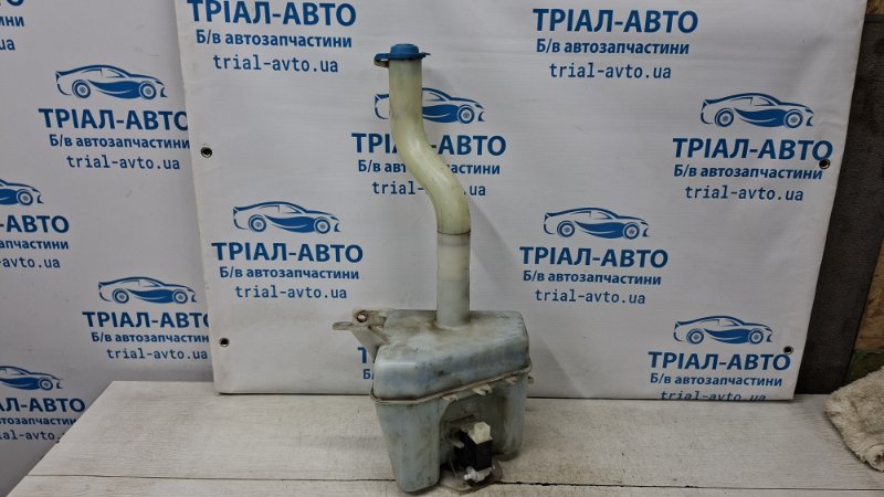 Запчасть бачок омывателя Hyundai Tucson 2004-2009 JM 2.0 бензин G4GC 986202E000 Б/У Бачок омывателя Hyundai Tucson 2004-2009 JM 2.0 бензин G4GC 986202E000 Б/У