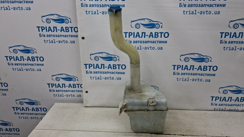 Бачок омывателя Tucson 2004-2009 JM 2.0 бензин G4GC Бачок омывателя Tucson 2004-2009 JM 2.0 бензин G4GC