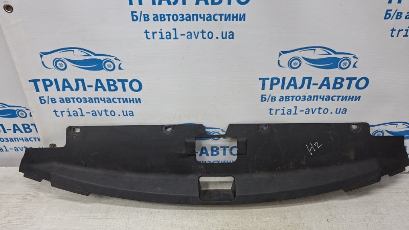 Запчасть накладка передней панели Mitsubishi Outlander 2007-2012 XL 2.2 diesel 4HK 7450A588 Б/У Накладка передней панели Mitsubishi Outlander 2007-2012 XL 2.2 diesel 4HK 7450A588 Б/У