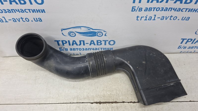 Воздухозаборник Hyundai Tucson JM 2.0 бензин G4GC