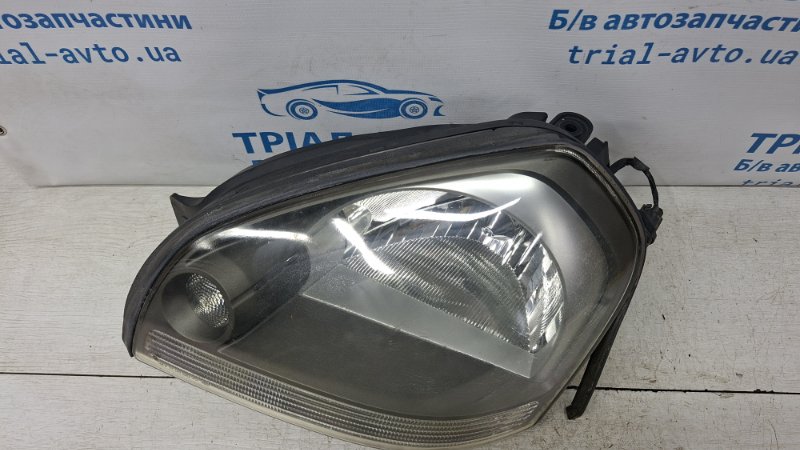 Фара левая галоген Tucson 2004-2009 JM 2.0 бензин G4GC