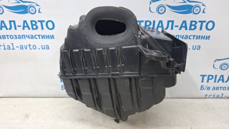 Запчасть корпус воздушного фильтра Renault Megane 2008-2016 3 1.5 Diesel K9K 8200947663 Б/У Корпус воздушного фильтра Renault Megane 2008-2016 3 1.5 Diesel K9K 8200947663 Б/У