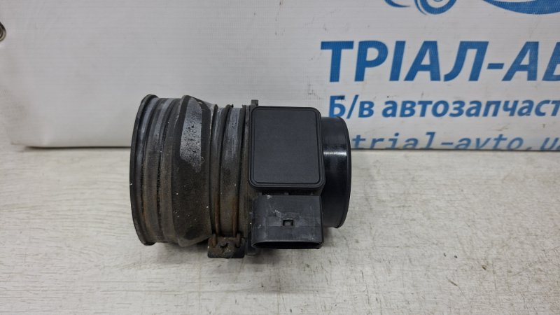 Запчасть датчик расхода воздуха Hyundai Tucson 2004-2009 JM 2.0 бензин G4GC 2816423700 Б/У Датчик расхода воздуха Hyundai Tucson 2004-2009 JM 2.0 бензин G4GC 2816423700 Б/У