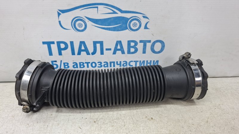 Патрубок воздушного фильтра Megane 2008-2016 3 1.5 Diesel K9K