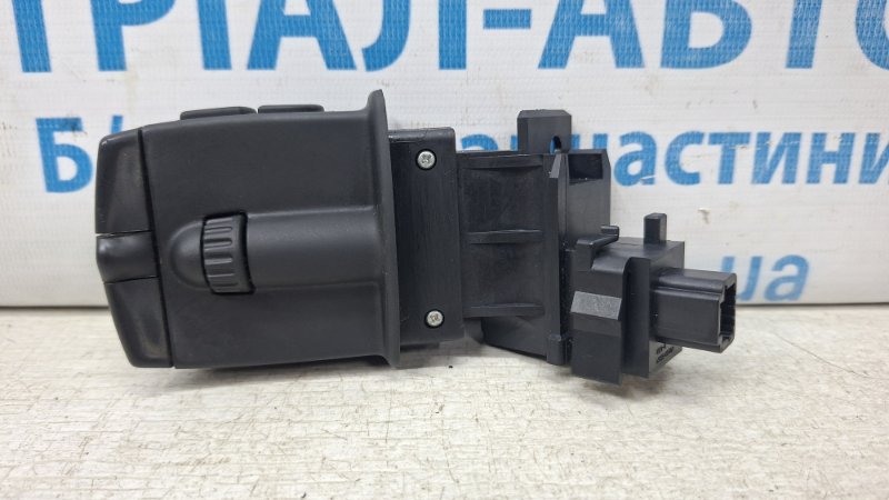 Запчасть кнопки руля Renault Megane 2008-2016 3 1.5 Diesel K9K 255529492R Б/У Кнопки руля Renault Megane 2008-2016 3 1.5 Diesel K9K 255529492R Б/У