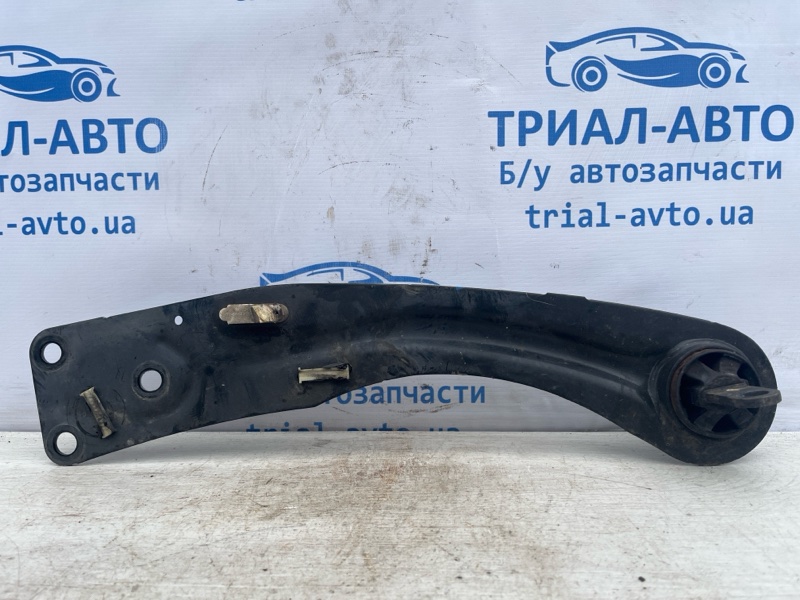 Рычаг задней подвески продольный правый Escape 2012-2019 3 2.0 бензин ENR90 Рычаг задней подвески продольный правый Escape 2012-2019 3 2.0 бензин ENR90
