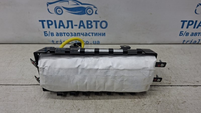 Подушка безопасности в торпеду Hyundai Tucson 2004-2009 JM 2.0 бензин G4GC 845302E900LM Б/У
