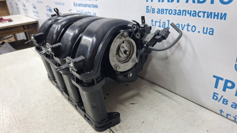 Коллектор впускной пластик Sorento 2009-2021 XM 2.4 бензин G4KJ