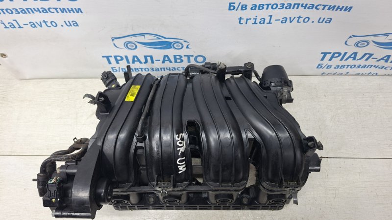 Коллектор впускной пластик Sorento 2014-2020 UM 2.4 бензин G4KJ