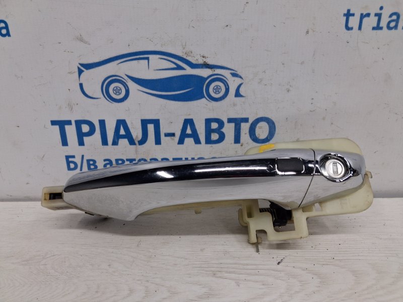 Запчасть ручка двери внешняя передняя левая Hyundai Santa fe 2012-2019 DM 2.4 бензин G4KJ 826512W710 Б/У Ручка двери внешняя передняя левая Hyundai Santa fe 2012-2019 DM 2.4 бензин G4KJ 826512W710 Б/У