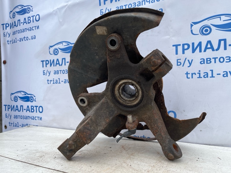 Кулак поворотный левый со ступицей CX 9 2006-2015 TB 3.7 бензин MZI
