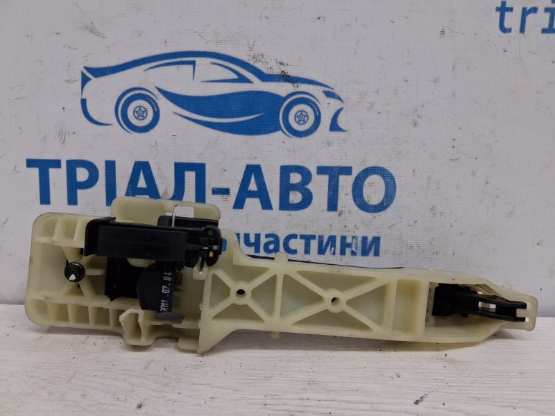 Ручка двери внешняя задняя правая Hyundai Sonata YF 2.4 бензин G4KJ