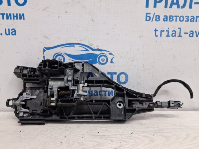 Ручка двери внешняя передняя правая Dodge Journey 1 2.4 бензин ED3