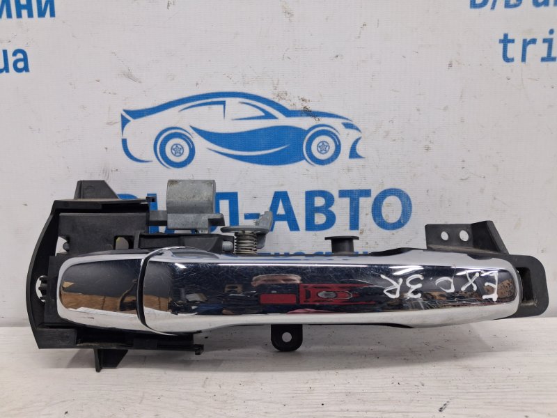 Запчасть ручка двери внешняя задняя правая Ford Explorer 2011-2019 5 3.5 бензин ENKX0 BB5Z-7826684-A Б/У Ручка двери внешняя задняя правая Ford Explorer 2011-2019 5 3.5 бензин ENKX0 BB5Z-7826684-A Б/У