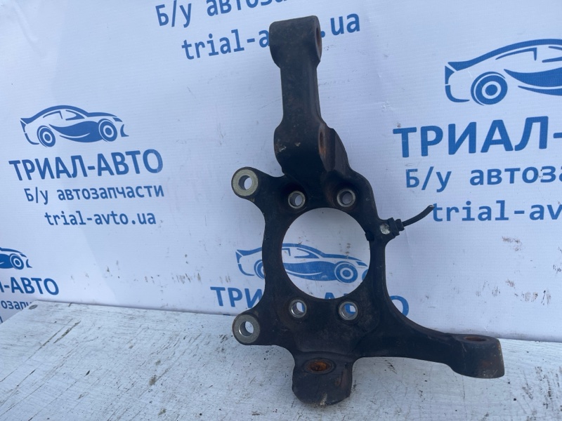 Кулак поворотный правый без ступицы FX 2002-2008 S50 3.5 бензин VQ35DE