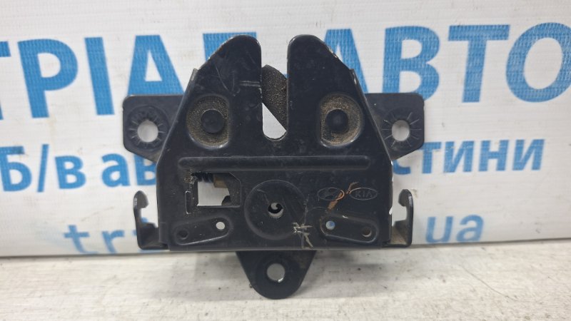 Замок капота Kia Sorento 2009-2021 XM 2.4 бензин G4KJ 811302P000 Б/У