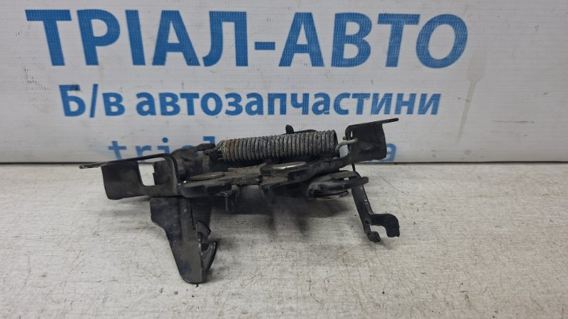 Замок капота Infiniti QX60 L50 3.5 бензин VQ35DE