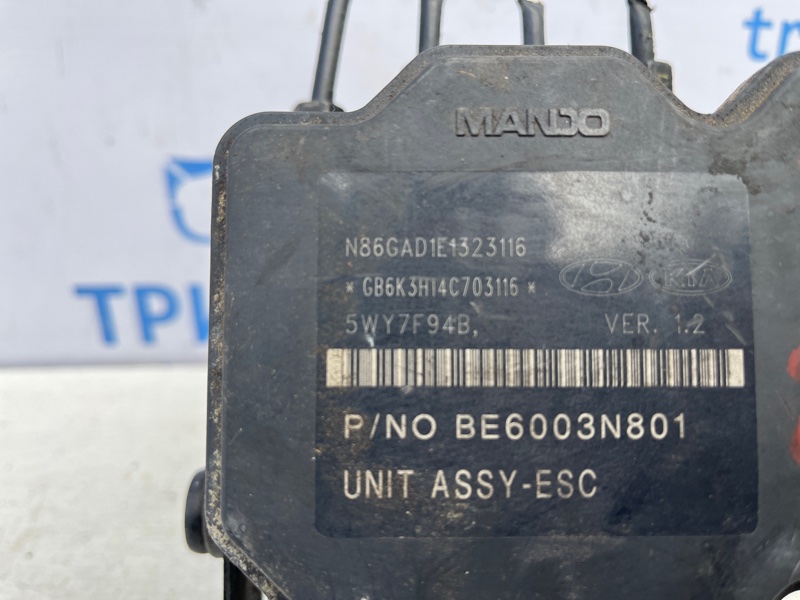 Блок abs Sorento 2009-2021 XM 2.4 бензин G4KJ