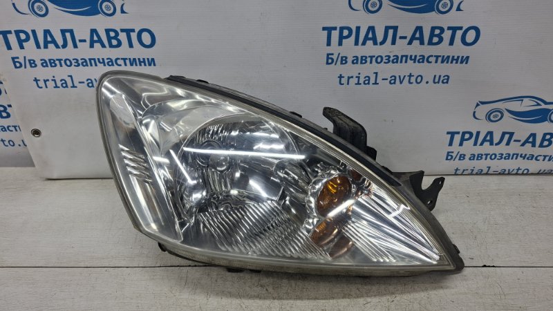 Запчасть фара правая галоген Mitsubishi Lancer 2003-2009 9 1.6 Бензин 4G18 MN161674 Б/У Фара правая галоген Mitsubishi Lancer 2003-2009 9 1.6 Бензин 4G18 MN161674 Б/У