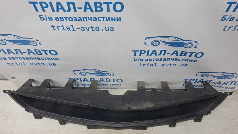 Решетка бампера центральная Lancer 2003-2009 9 1.6 Бензин 4G18