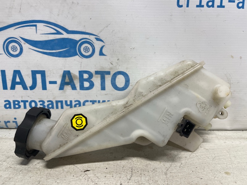 Бачок главного тормозного цилиндра Sorento 2009-2021 XM 2.4 бензин G4KJ