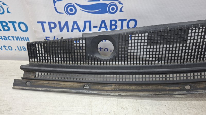 Дефлектор дворников левый Lancer 2003-2009 9 1.6 Бензин 4G18