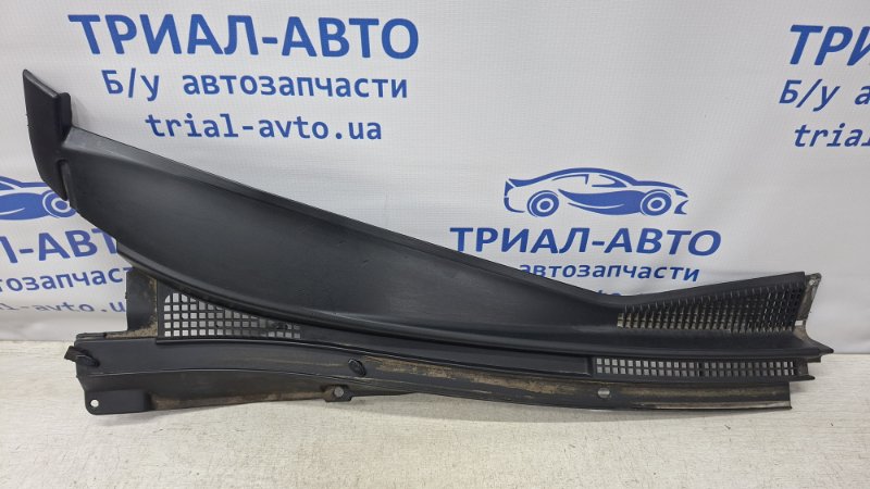 Дефлектор дворников правый Mitsubishi Lancer 2003-2009 9 1.6 Бензин 4G18 MR533286 Б/У