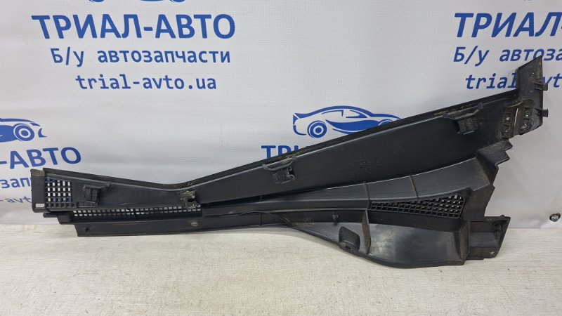 Дефлектор дворников правый Lancer 2003-2009 9 1.6 Бензин 4G18