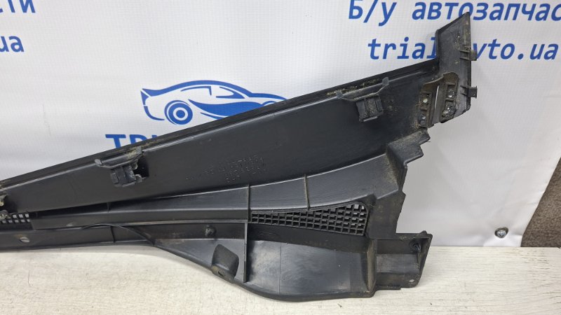 Дефлектор дворников правый Lancer 2003-2009 9 1.6 Бензин 4G18