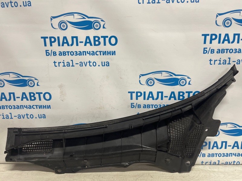 Дефлектор дворников правый FX 2002-2008 S50 3.5 бензин VQ35DE