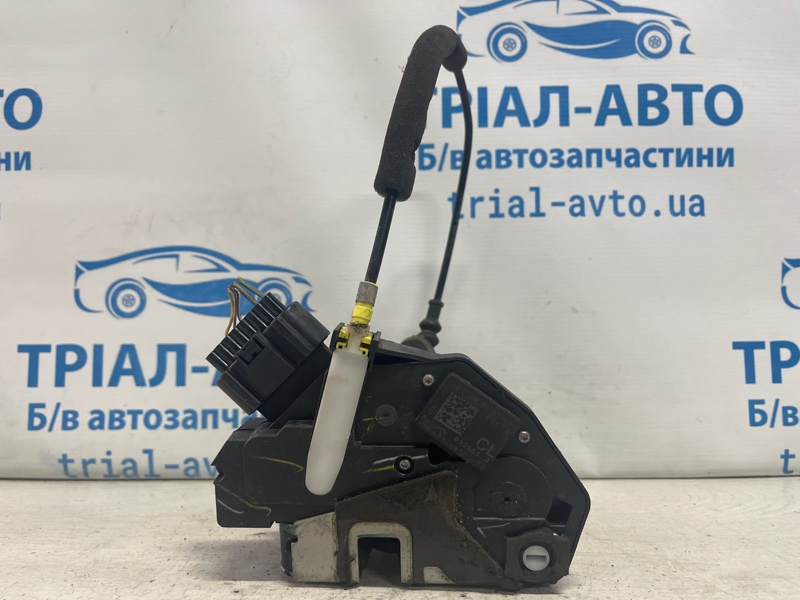 Замок двери задний правый Ford Edge 2015-2018 2 2.0 бензин ENR90 FT4Z-5826412-E Б/У