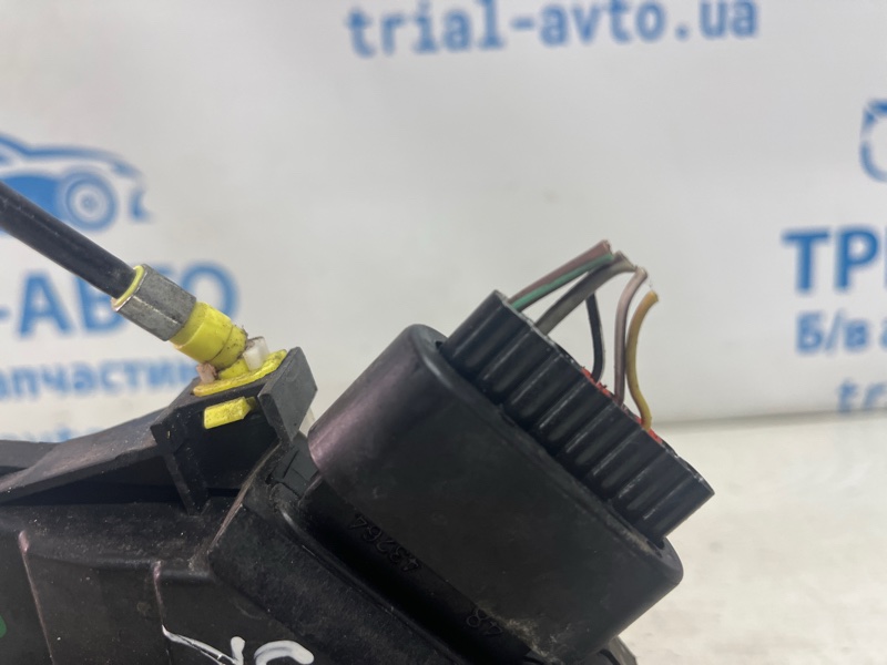 Замок двери задний правый Edge 2015-2018 2 2.0 бензин ENR90