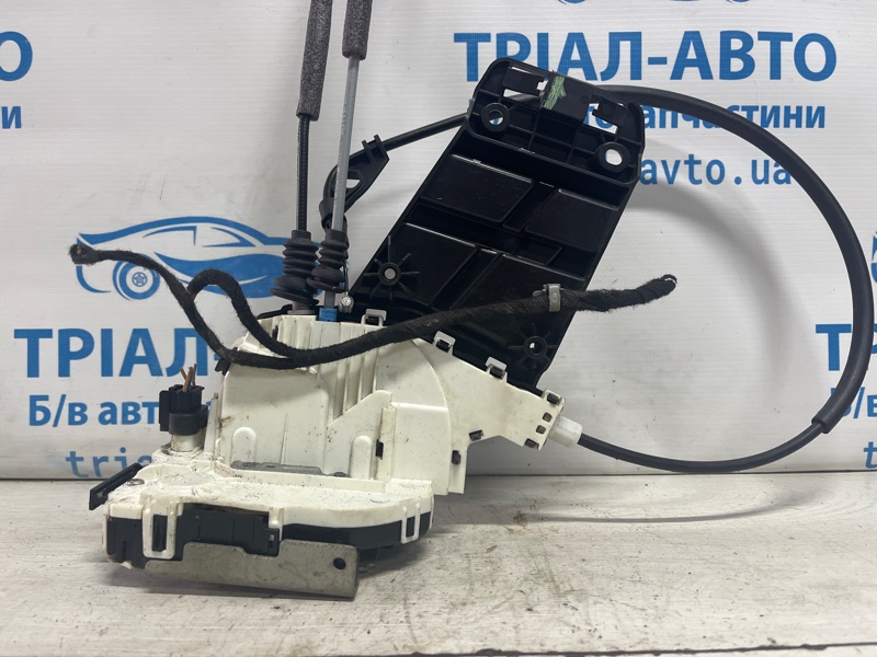 Замок двери передний правый Compass 2016-2020 MP 2.4 бензин EDE