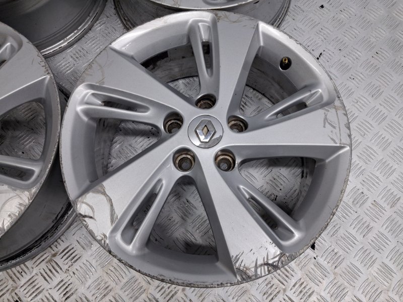 Диски титан комплект R17 Megane 2008-2016 3 1.5 Diesel K9K Диски титан комплект R17 Megane 2008-2016 3 1.5 Diesel K9K