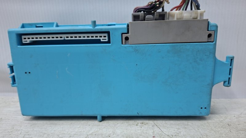 Блок комфорта Mitsubishi Lancer 9 1.6 Бензин 4G18 Блок комфорта Mitsubishi Lancer 9 1.6 Бензин 4G18