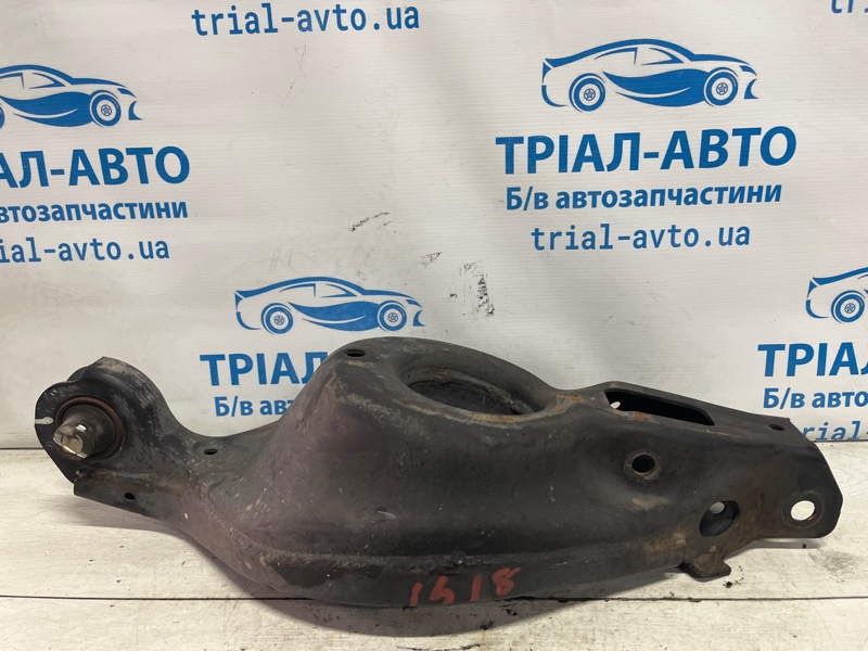 Рычаг задней подвески нижний поперечный (под пружину) MDX 2006-2013 YD2 3.7 бензин J37A1