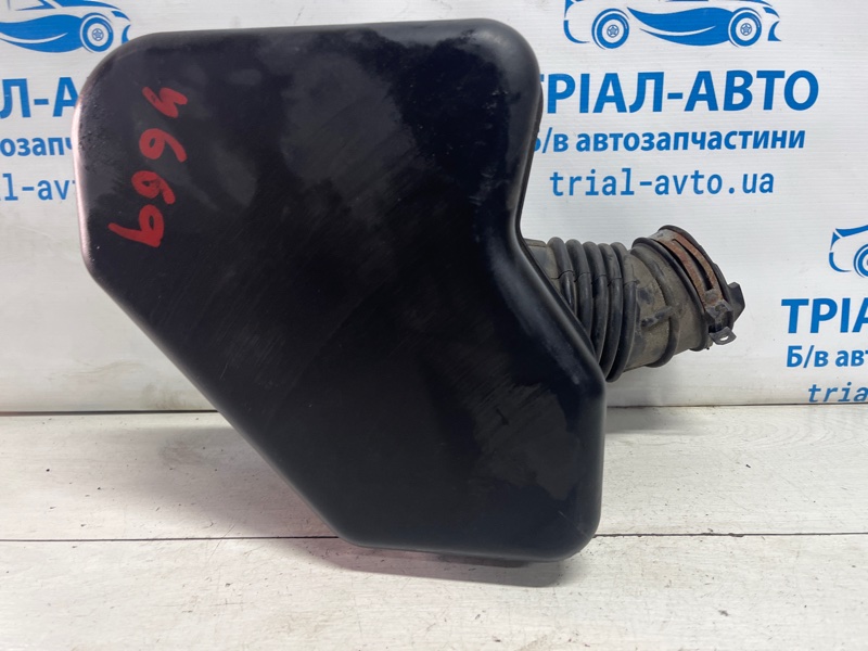 Запчасть резонатор воздушного фильтра Mazda CX 9 2006-2015 TB 3.7 бензин MZI CY0113220A Б/У Резонатор воздушного фильтра Mazda CX 9 2006-2015 TB 3.7 бензин MZI CY0113220A Б/У