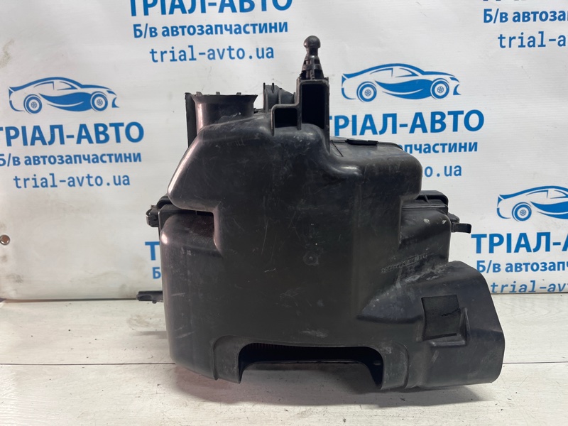 Корпус воздушного фильтра FX 2002-2008 S50 3.5 бензин VQ35DE Корпус воздушного фильтра FX 2002-2008 S50 3.5 бензин VQ35DE