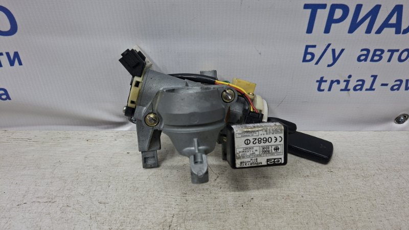 Запчасть замок зажигания Mitsubishi Lancer 2003-2009 9 1.6 Бензин 4G18 MR235630 Б/У Замок зажигания Mitsubishi Lancer 2003-2009 9 1.6 Бензин 4G18 MR235630 Б/У