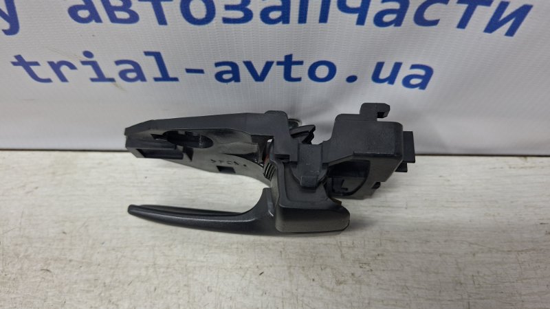 Ручка двери внутренняя правая Mitsubishi Lancer 9 1.6 Бензин 4G18