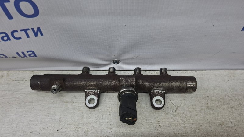 Запчасть топливная рампа Renault Megane 2008-2016 3 1.5 Diesel K9K 8200704212 Б/У Топливная рампа Renault Megane 2008-2016 3 1.5 Diesel K9K 8200704212 Б/У