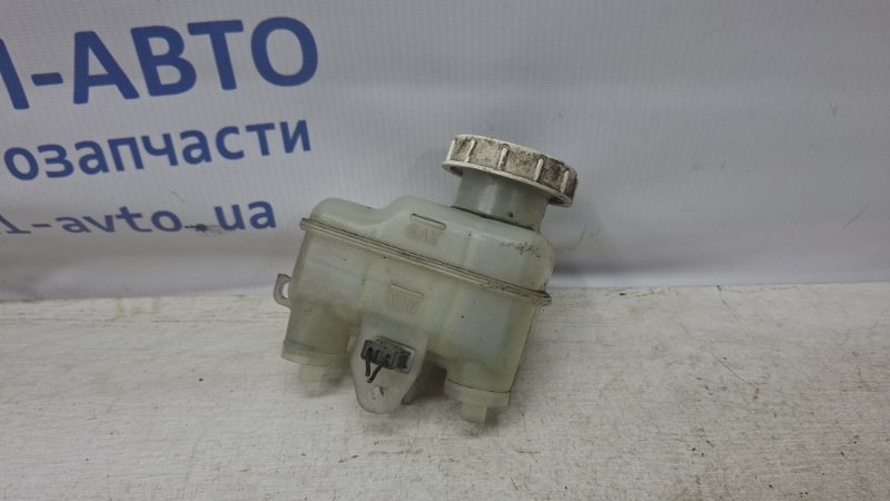 Бачок главного тормозного цилиндра Lancer 2003-2009 9 1.6 Бензин 4G18