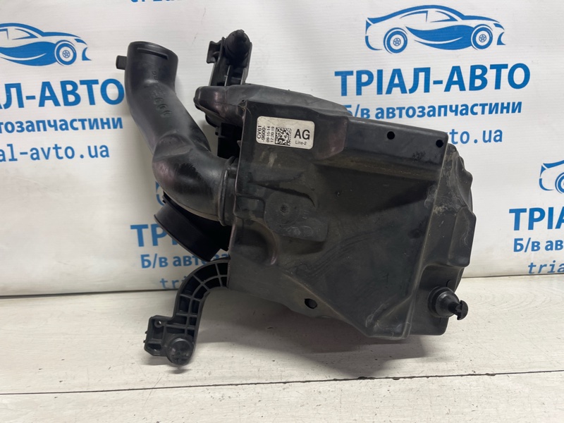 Корпус воздушного фильтра Ford Escape 3 2.0 бензин ENR90 Корпус воздушного фильтра Ford Escape 3 2.0 бензин ENR90