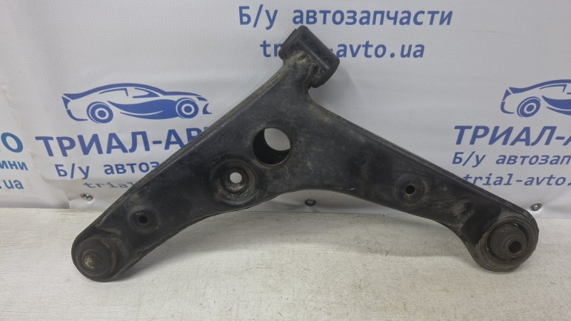 Рычаг правый Lancer 2003-2009 9 1.6 Бензин 4G18 Рычаг правый Lancer 2003-2009 9 1.6 Бензин 4G18