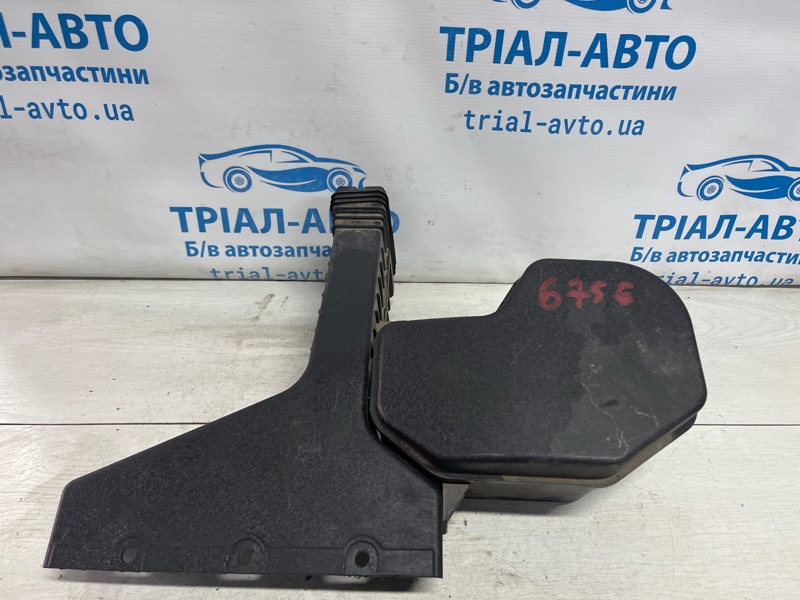 Резонатор воздухозаборника Sorento 2009-2021 XM 2.4 бензин G4KJ