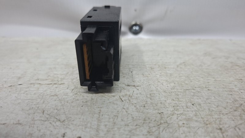Кнопка противотуманок Mitsubishi Lancer 9 1.6 Бензин 4G18 Кнопка противотуманок Mitsubishi Lancer 9 1.6 Бензин 4G18