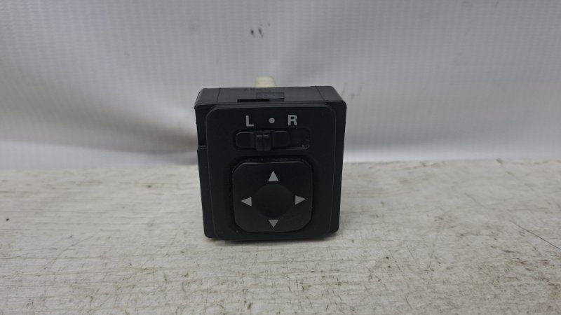 Запчасть корректор зеркал Mitsubishi Lancer 2003-2009 9 1.6 Бензин 4G18 MR417977 Б/У Корректор зеркал Mitsubishi Lancer 2003-2009 9 1.6 Бензин 4G18 MR417977 Б/У