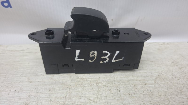 Запчасть кнопка стеклоподъемника задняя левая Mitsubishi Lancer 2003-2009 9 1.6 Бензин 4G18 MR587880 Б/У Кнопка стеклоподъемника задняя левая Mitsubishi Lancer 2003-2009 9 1.6 Бензин 4G18 MR587880 Б/У